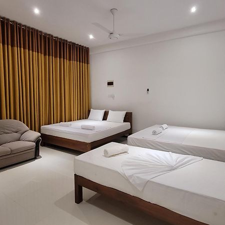 Jami River Side Hotel & Yala Safari Place Tissamaharama Exterior photo