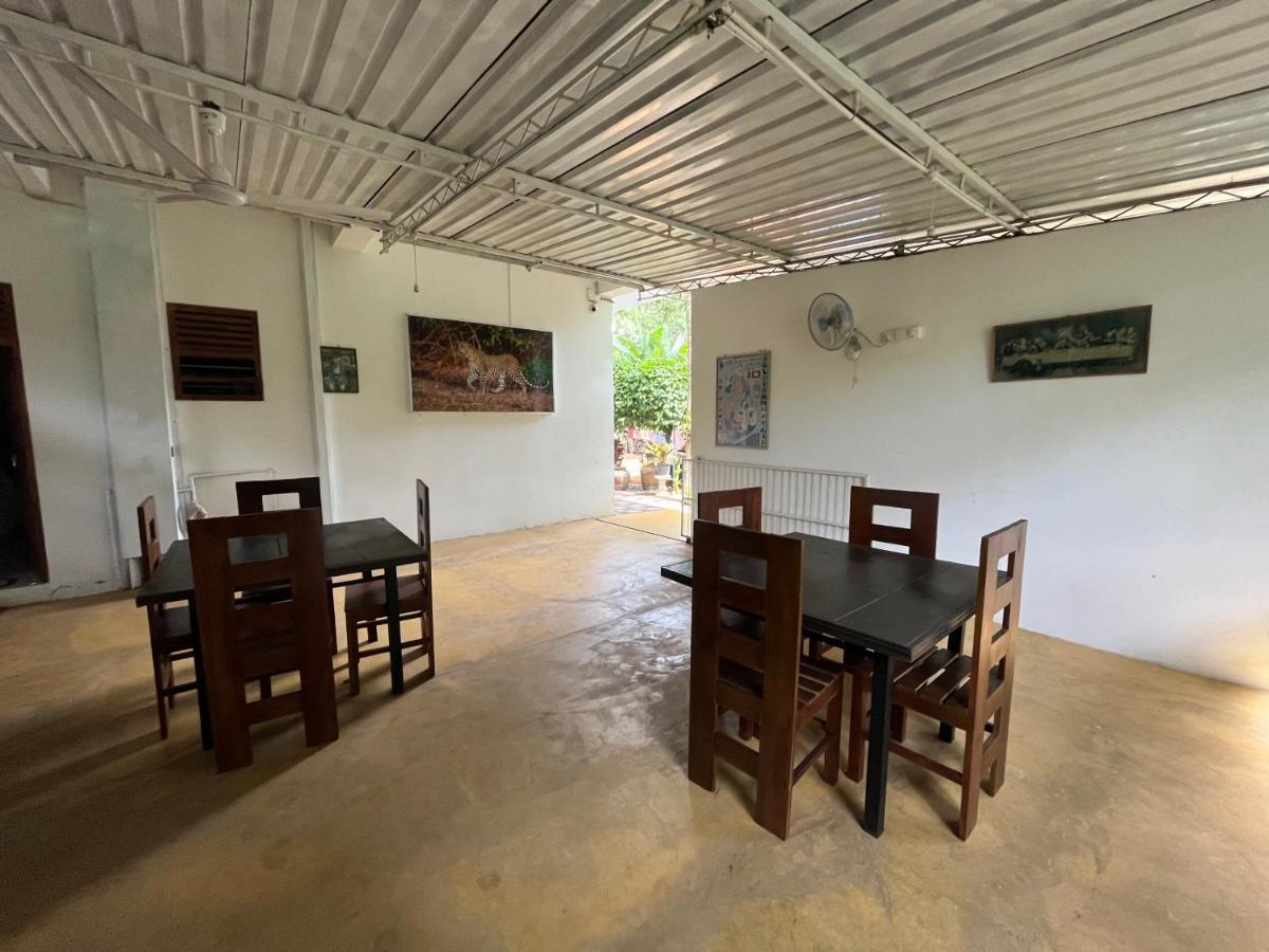 Jami River Side Hotel & Yala Safari Place Tissamaharama Exterior photo